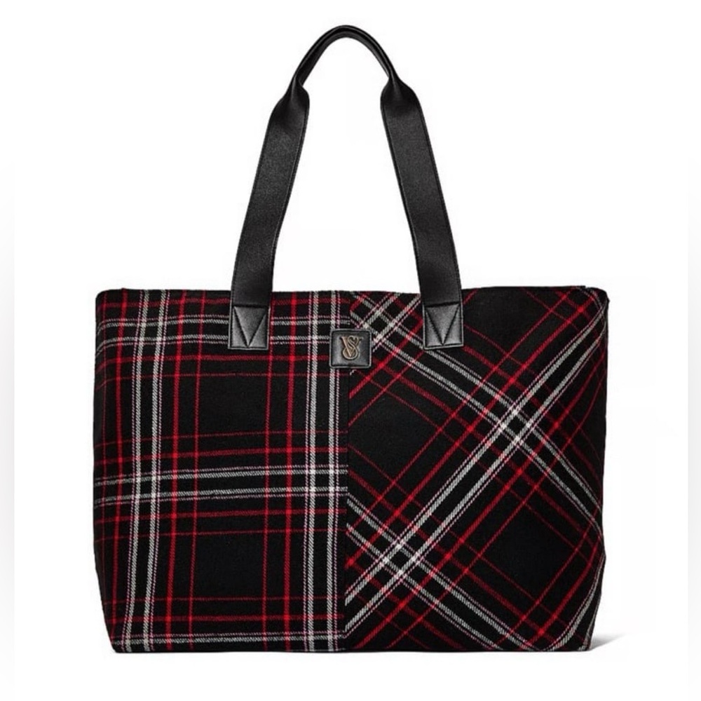 ♥️New Victoria’s Secret Large Plaid Tote Bag